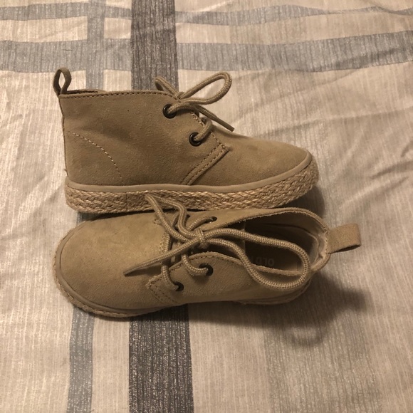 Old Navy toddler boy shoes - Picture 3 of 4